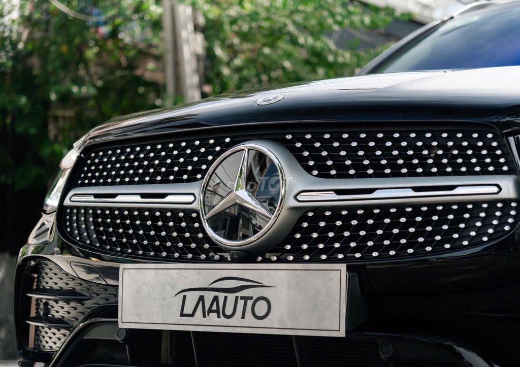 Mercedes Benz GLC300 4MATIC 2021. Mua bán Ô tô tại Quận 1 Tp Hồ Chí Minh được đăng bởi LongAnh AuTo  hình 2