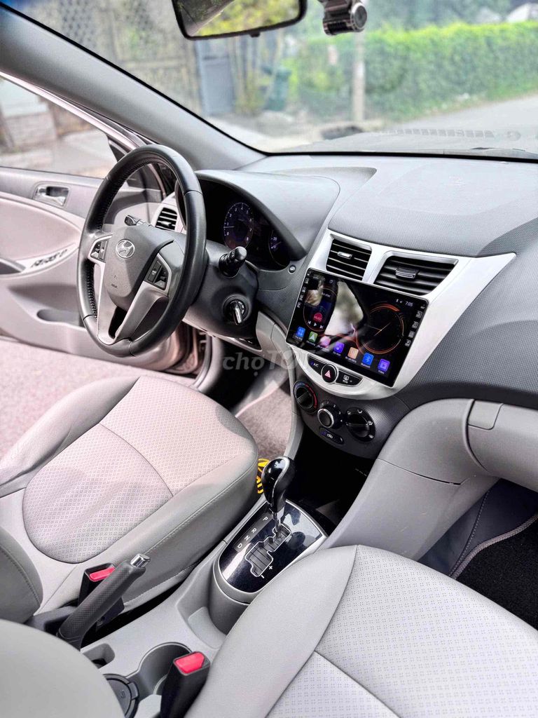 Hyundai Accent 2013 1.4 AT - 90000 km. Mua bán Ô tô tại Quận Gò Vấp Tp Hồ Chí Minh được đăng bởi Ms Thư  hình 18