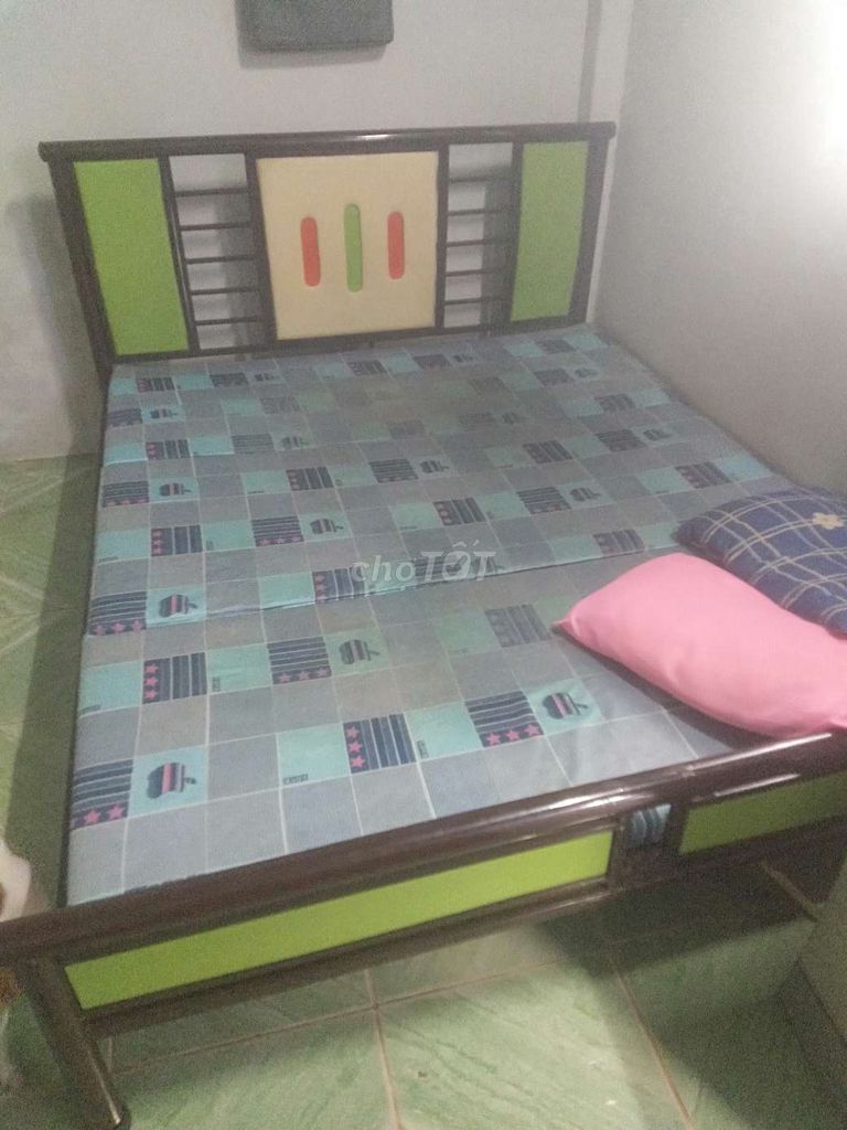 Giường Sắt 1m6 x 2m. Mua bán Giường, chăn ga gối nệm tại Thành phố Buôn Ma Thuột Đắk Lắk được đăng bởi BabyBlue hình 1