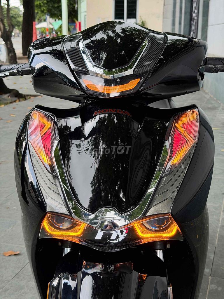 ОЧИСТИТЕЛЬНАЯ МАШИНА SH150 ABS 2021 АВТОНОМНАЯ