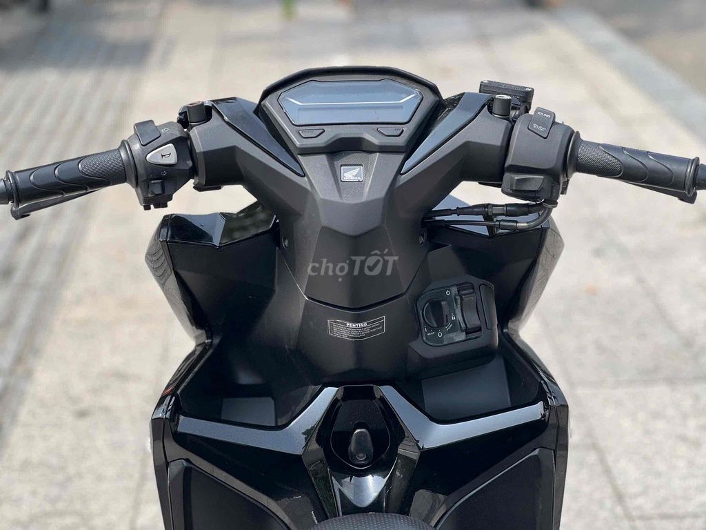 Honda Vario 150 2020 Đen Sporty 18000 km. Mua bán Xe máy tại Quận 11 Tp Hồ Chí Minh được đăng bởi Hưng Từ hình 5