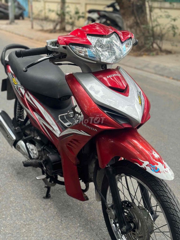 Honda Wave RSX Đỏ bạc Tiết kiệm xăng