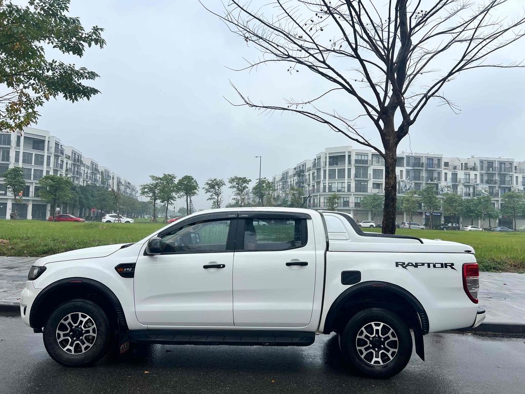 Ford Ranger Raptor Trắng 80000 km. Mua bán Ô tô tại Quận Hoàng Mai Hà Nội được đăng bởi Nguyễn Nam hình 1