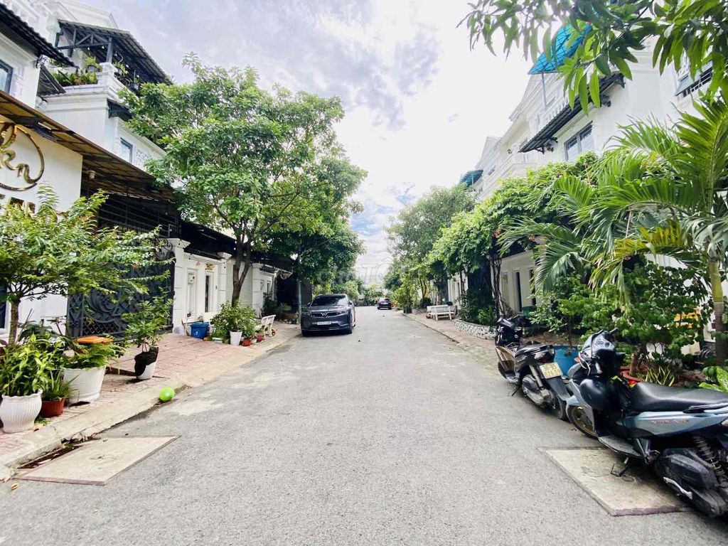 SIÊU PHẨM VILLA Nghỉ Dưỡng - Biệt Thự Liền Kề - 3 Tầng - Full Nội Thất. Mua bán nhà ở tại Quận 12 Tp Hồ Chí Minh được đăng bởi Nguyễn Anh Linh hình 3