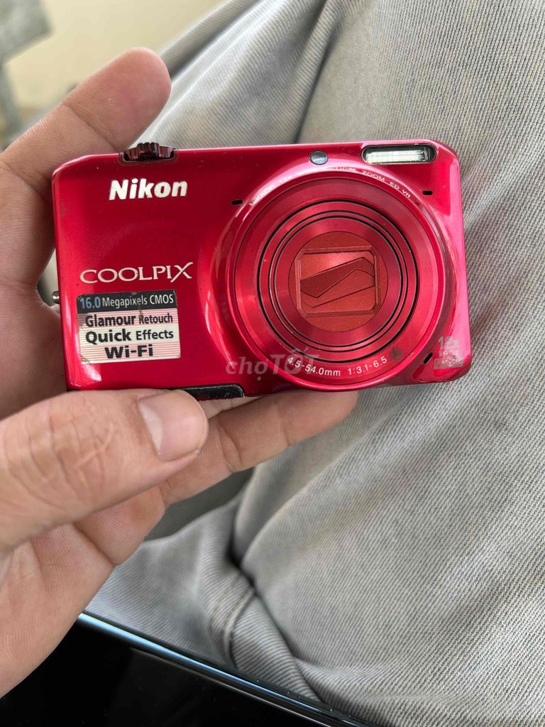 Bán xác máy ảnh Nikon đỏ. Mua bán Máy ảnh, Máy quay tại Quận Bình Tân Tp Hồ Chí Minh được đăng bởi Gấu Phạm hình 1