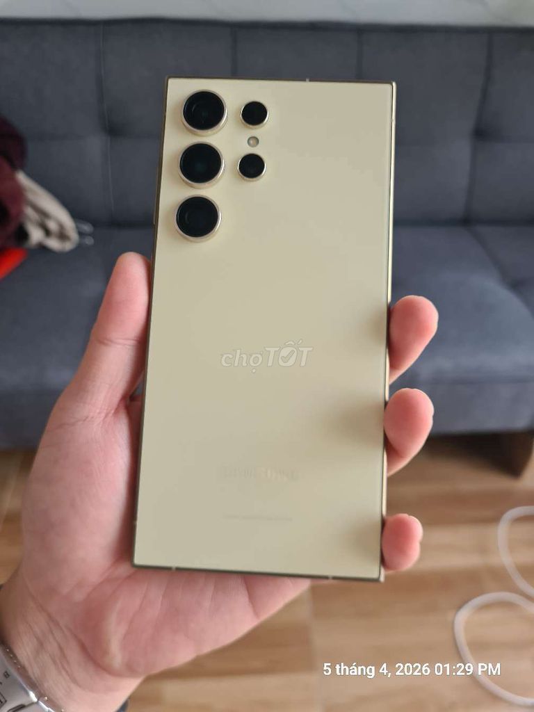Samsung S24 Ultra 256GB Vàng Đã sử dụng. Mua bán Điện thoại tại Quận Hải Châu Đà Nẵng được đăng bởi VICTOR VŨ hình 1