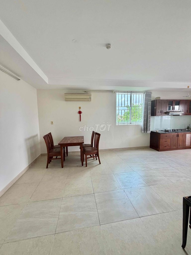 Аренда · 2 комн. · 80 м² · Quận 7, ул. Phạm Hữu Lầu