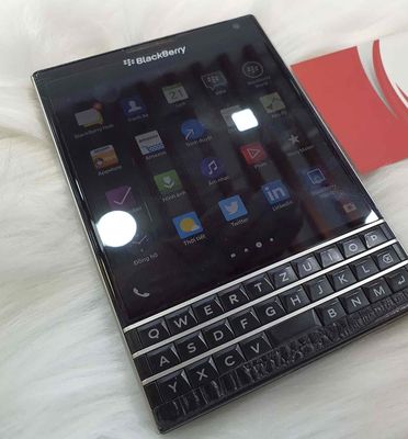 Blackberry passport lưng và viền ốp da đẹp giá rẻ. Mua bán Điện thoại tại Thành phố Thủ Đức Tp Hồ Chí Minh được đăng bởi Nguyễn Đức Minh Hải