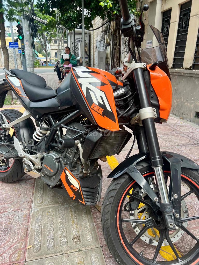 KTM Duke 125 2014 bstp chính chủ. Mua bán Xe máy tại Quận 4 Tp Hồ Chí Minh được đăng bởi Tủn Ca hình 3