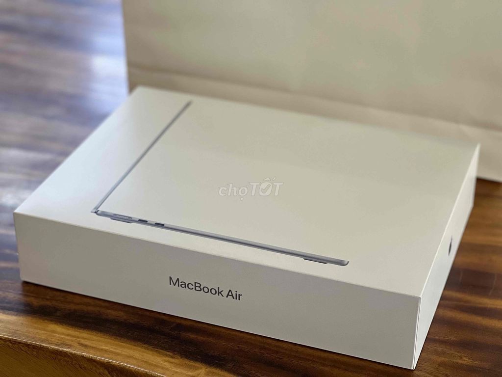 ✅NEW -MacBook Air 13 inch M5 16GB/512GB SSD SILVER. Mua bán Laptop tại Quận Hải Châu Đà Nẵng được đăng bởi Việt Lê hình 1