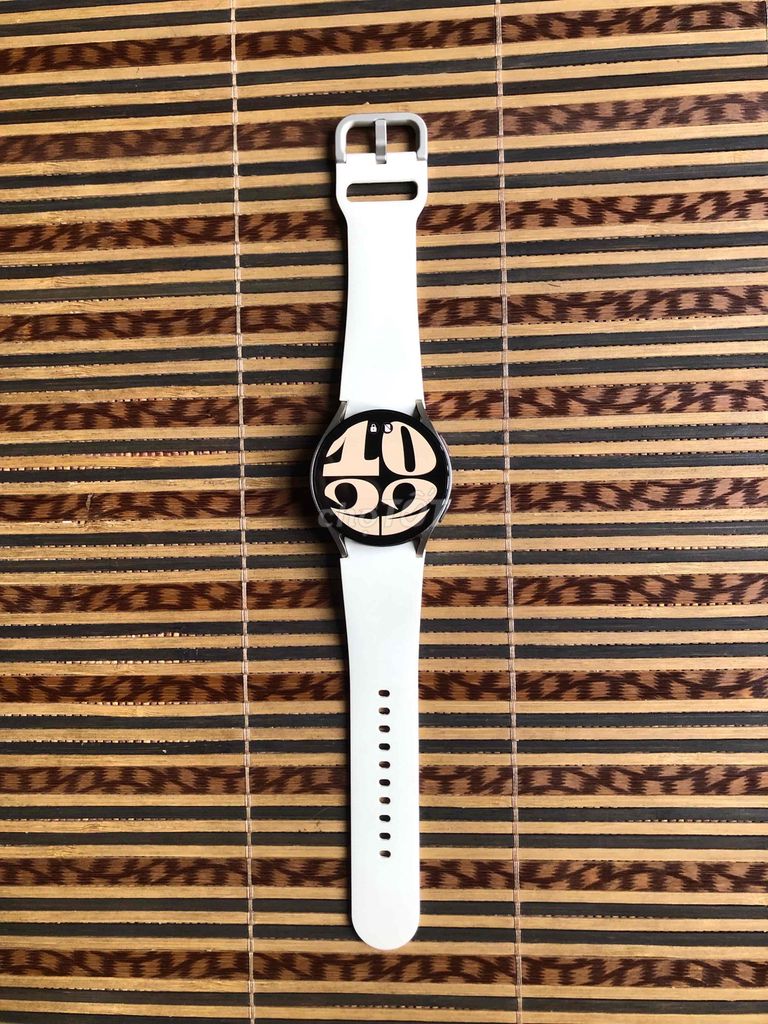 Samsung Galaxy Watch 6 fullbox 99%. Mua bán Thiết bị đeo thông minh tại Huyện Lập Thạch Vĩnh Phúc được đăng bởi Phạm Anh hình 1
