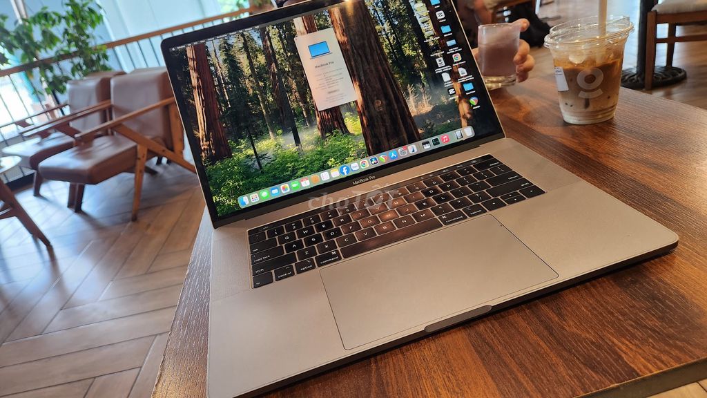 Apple MacBook Pro i9 15.4 inch 16GB/512GB. Mua bán Laptop tại Quận Đống Đa Hà Nội được đăng bởi Vĩnh Phúc hình 1