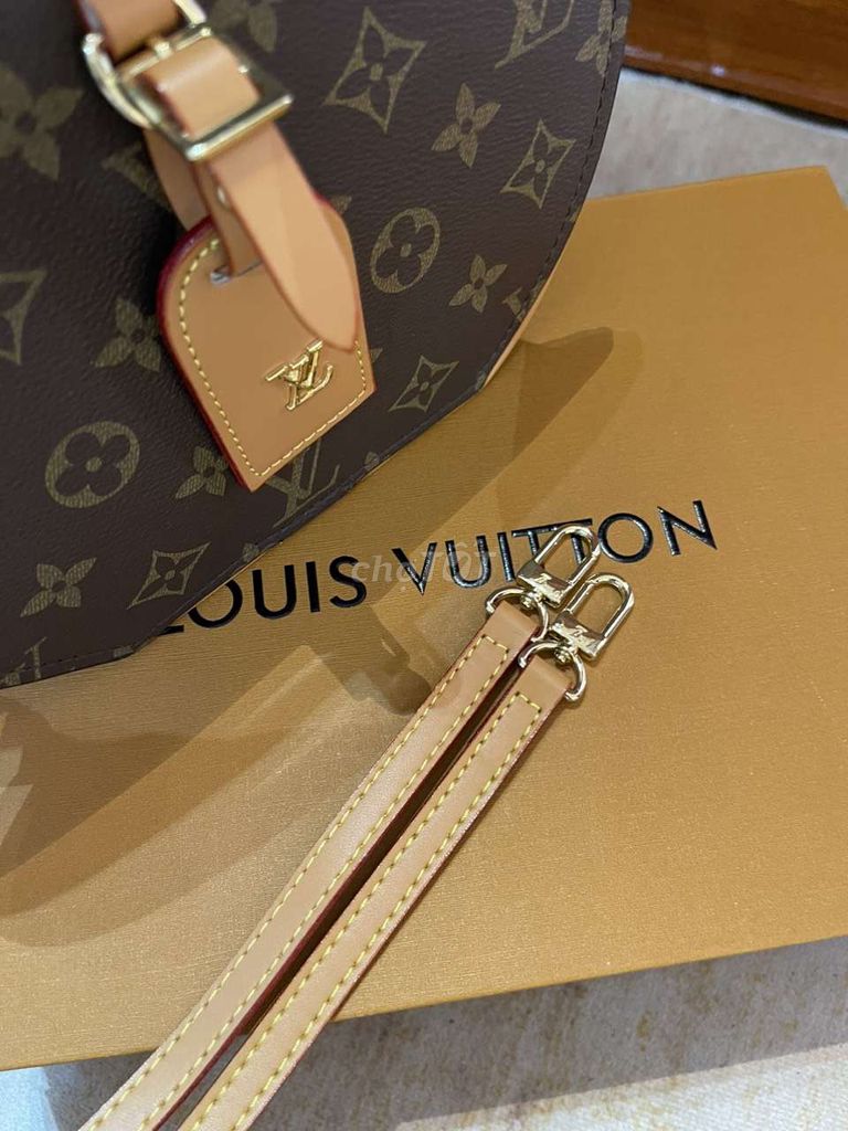 Túi Công sở Louis Vuitton Moon hàng Super