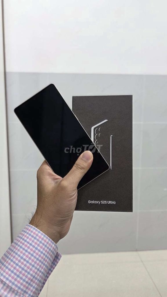 Samsung Galaxy S25 Ultra 256GB Đen 99%. Mua bán Điện thoại tại Thị Xã Buôn Hồ Đắk Lắk được đăng bởi Pham Tuan Dung Nguyen hình 1