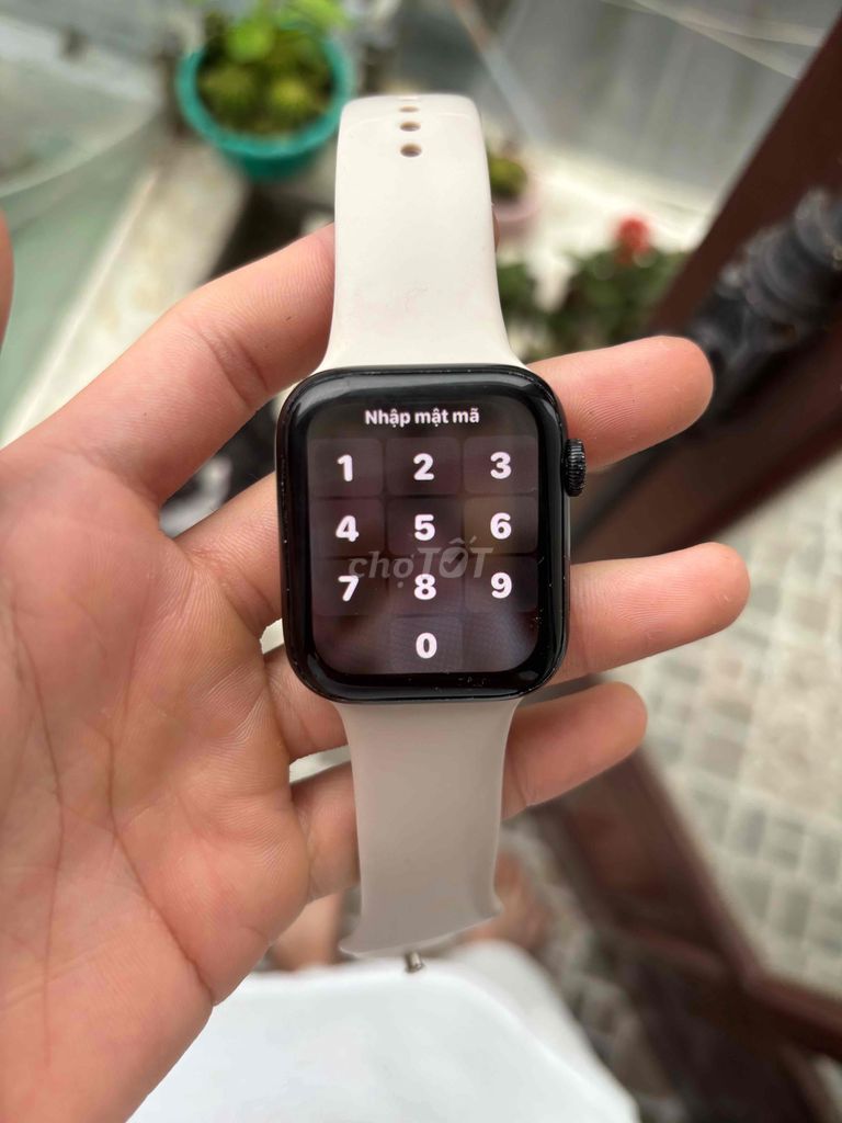 APPLE WATCH SE 2022 cần bán nhanh