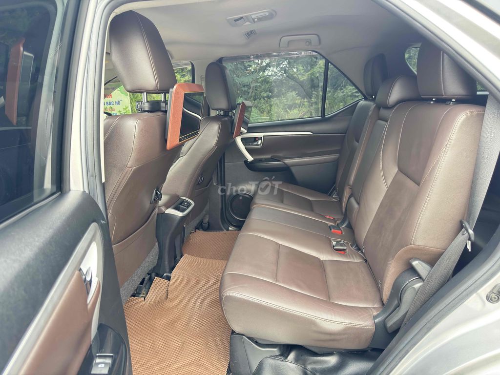 Toyota Fortuner 2017 2.7V 4x2 - 50 km. Mua bán Ô tô tại Quận 12 Tp Hồ Chí Minh được đăng bởi Nguyen van nhut hình 8