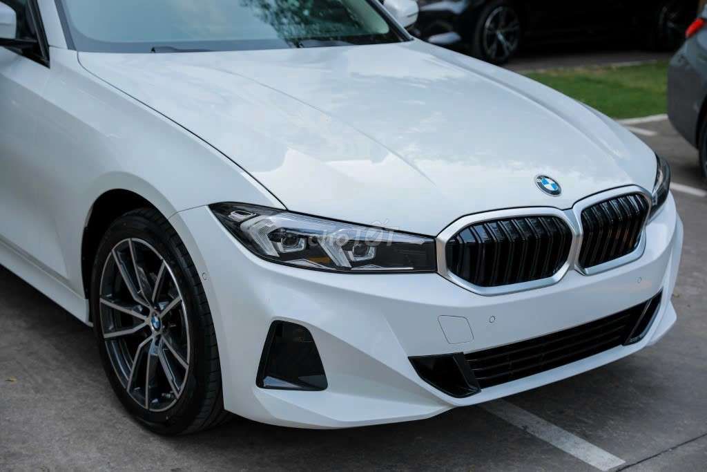 BMW 320i Sport Line Lci 2025 Trắng. Mua bán Ô tô tại Quận Thanh Xuân Hà Nội được đăng bởi Tuyết Trần hình 6