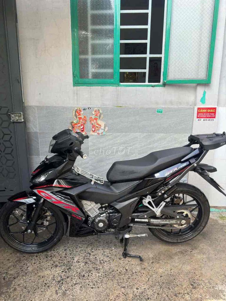 Supra GTR 150 V2 2021, черный, спортивный, расстояние до 9 000 км