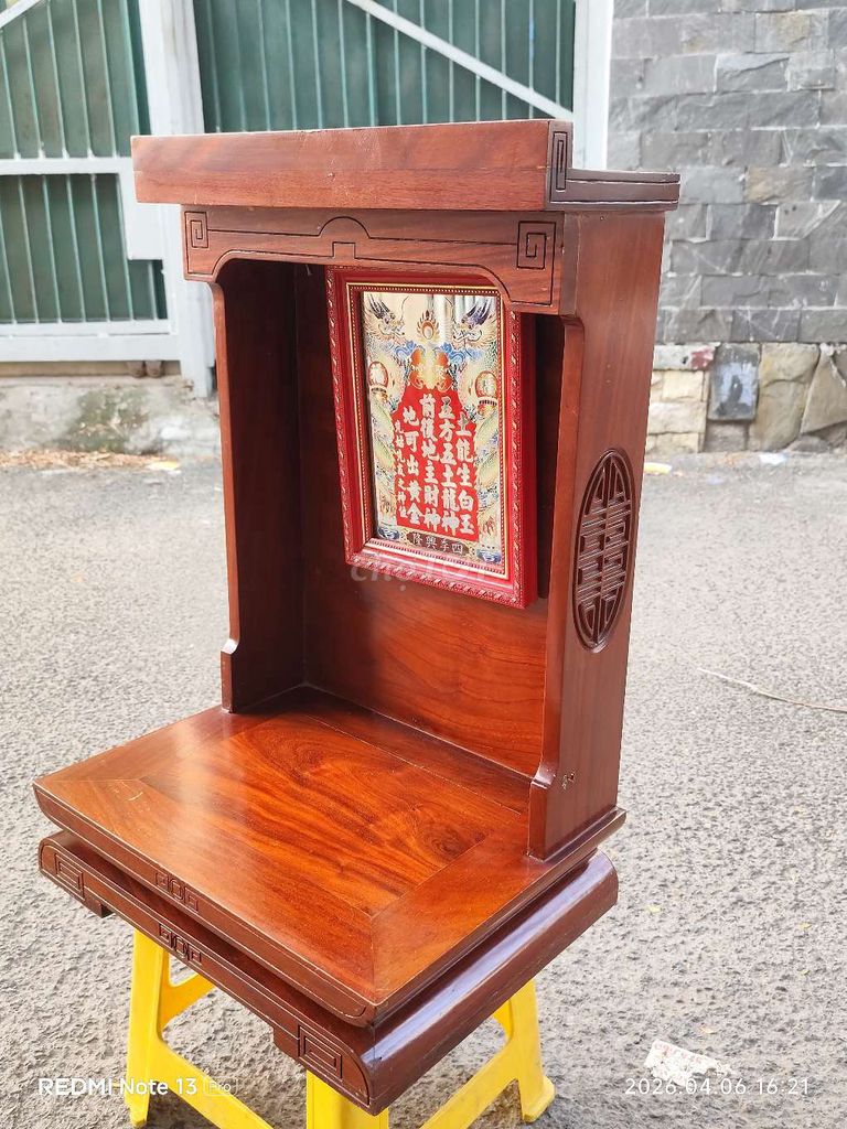 Bàn thờ Gỗ Nâu 61x42x31.5 cm. Mua bán Nội thất, đồ gia dụng khác tại Quận 12 Tp Hồ Chí Minh được đăng bởi Bùi Quốc Khánh hình 1