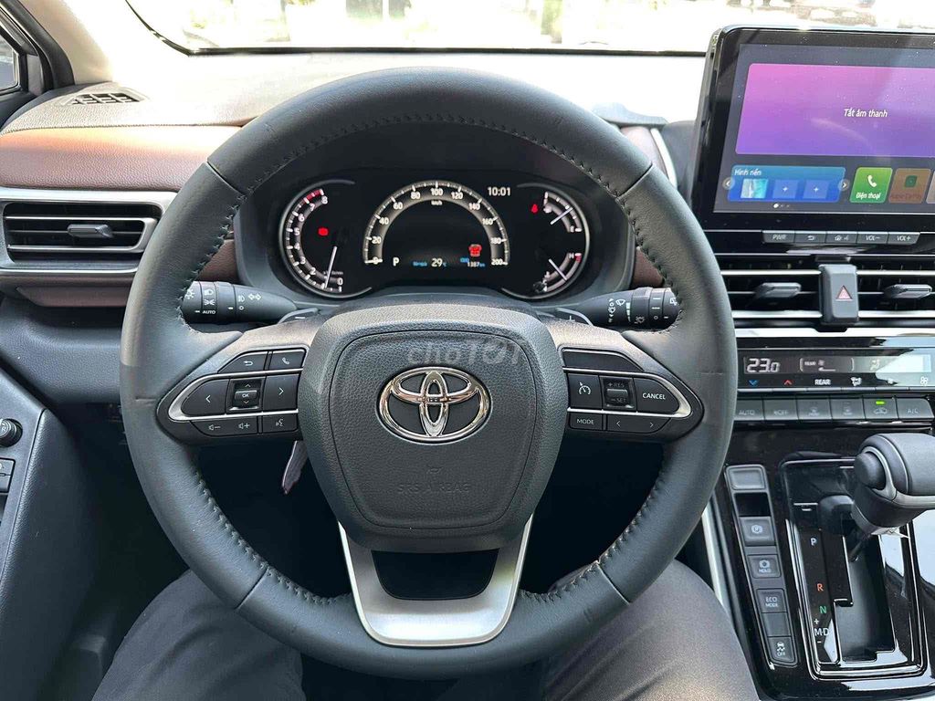 Toyota Innova Cross 2025 - 1300 km. Mua bán Ô tô tại Quận Tân Phú Tp Hồ Chí Minh được đăng bởi TRƯƠNG THANH TUYỀN hình 5