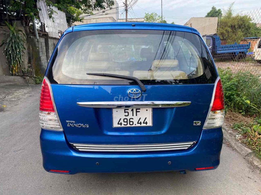 Toyota Innova 2008 V - 100000 km. Mua bán Ô tô tại Thành phố Thủ Đức Tp Hồ Chí Minh được đăng bởi Thuý hình 11