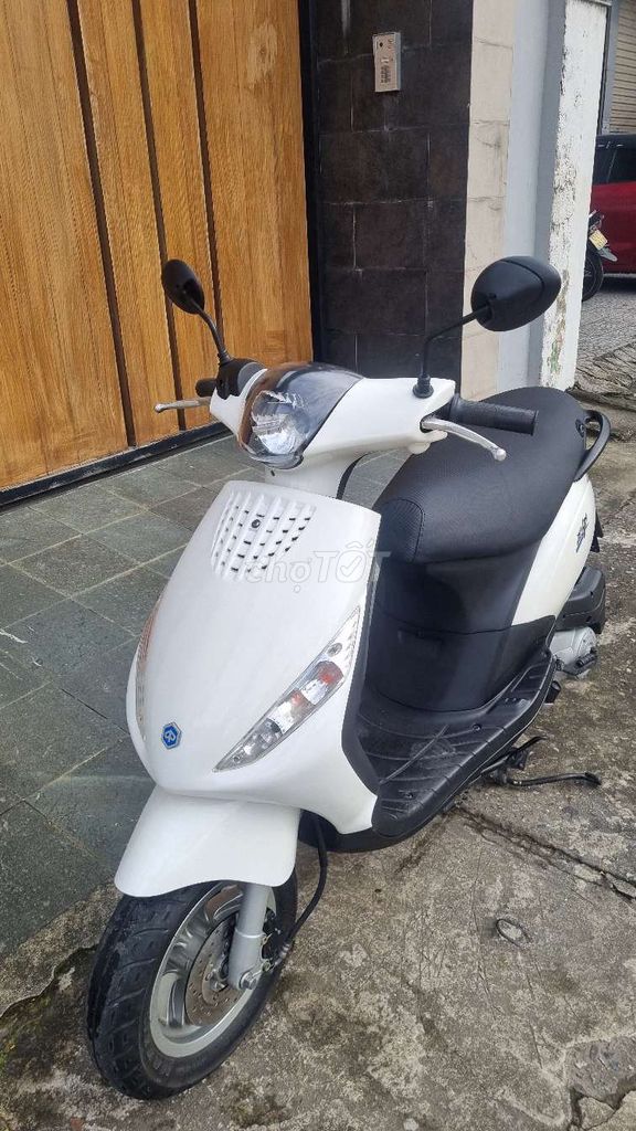 Piaggio Zip 2019 màu Trắng. Mua bán Xe máy tại Quận Hải Châu Đà Nẵng được đăng bởi Dức long hình 8