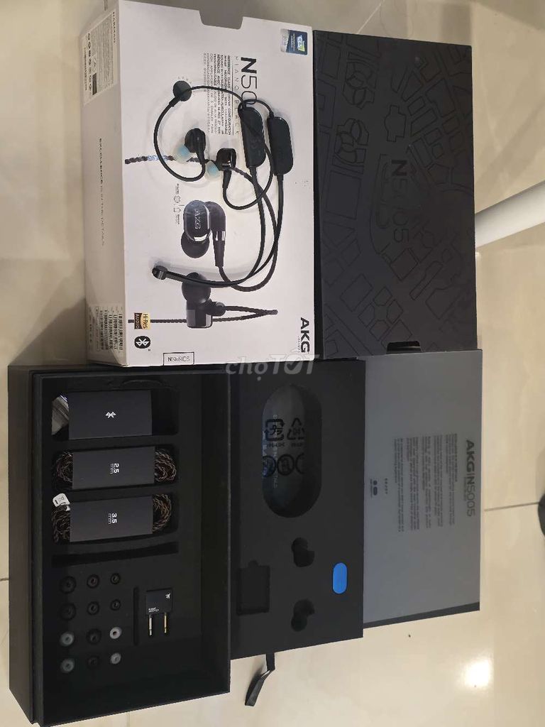 Tai nghe AKG N5005 Pinano Black mua mới hơn 20tr. Mua bán Tivi, Âm thanh tại Quận 1 Tp Hồ Chí Minh được đăng bởi Duy Nguyễn hình 1
