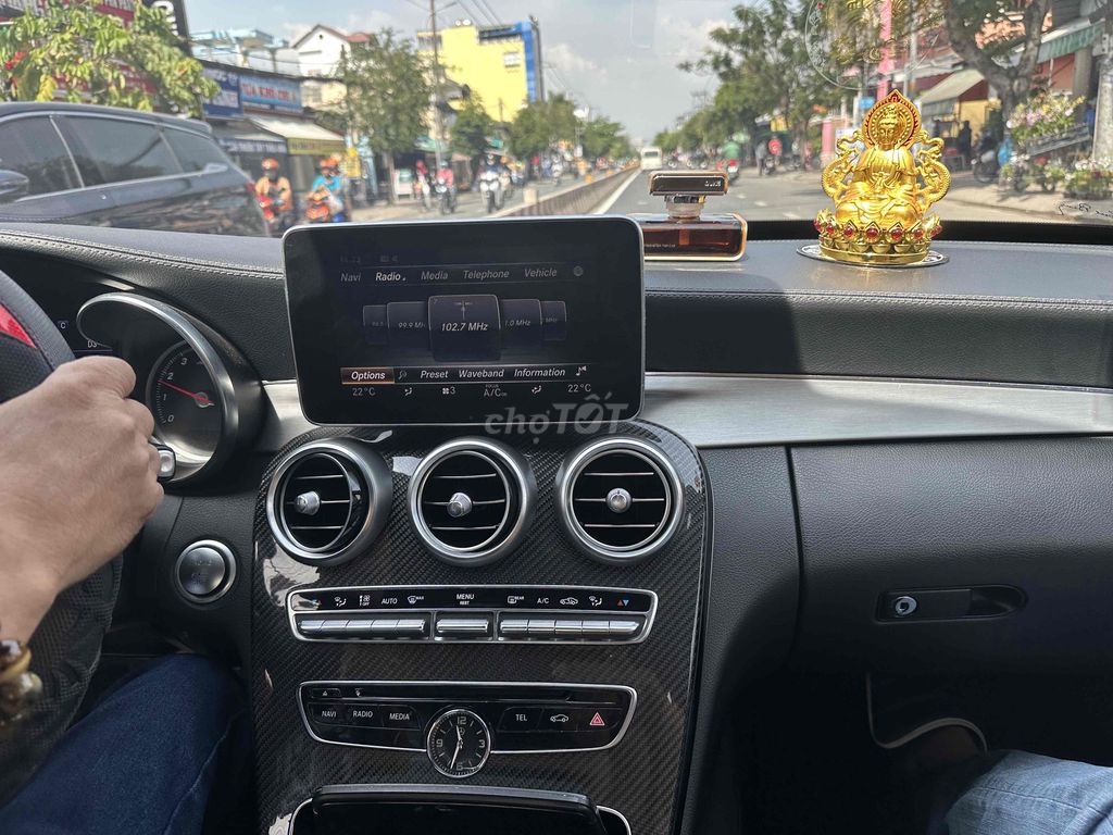 C300 AMG 2016 lăn bánh cuối 2017- 89000 km. Mua bán Ô tô tại Huyện Nhà Bè Tp Hồ Chí Minh được đăng bởi ken hình 5