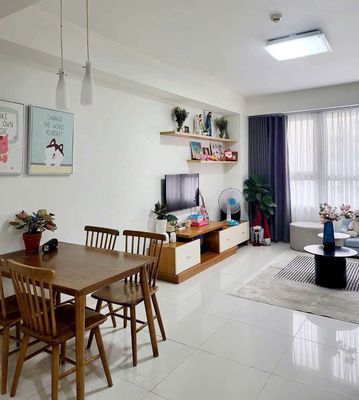 Cần bán căn hộ 2 PN - 79m2 - giảm chỉ còn 3.65 tỷ, nhà đẹp, sổ riêng