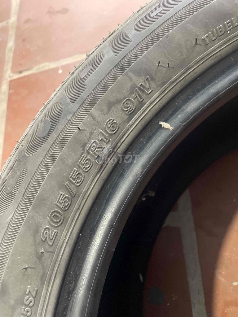lốp ô tô Bridgestone 205/55 R16. Mua bán Phụ tùng xe tại Quận Liên Chiểu Đà Nẵng được đăng bởi Tuan hình 3