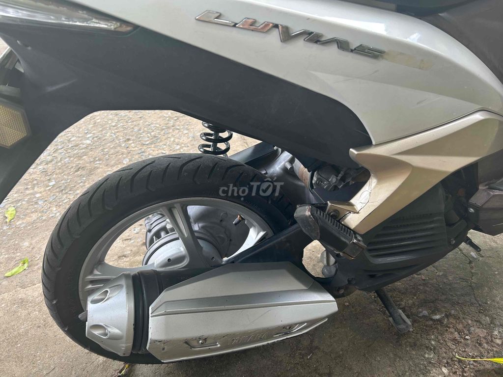 Luvias 125fi máy mạnh êm. Mua bán Xe máy tại Thành phố Mỹ Tho Tiền Giang được đăng bởi Trân Phong hình 5