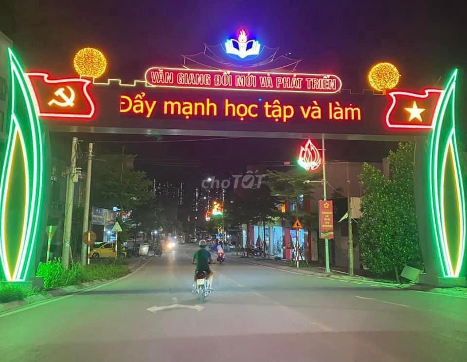 BÁN ĐẤT CHÍNH CHỦ GIÁ TỐT MẶT TIỀN TRUNG TÂM VĂN GIANG-HƯNG YÊN