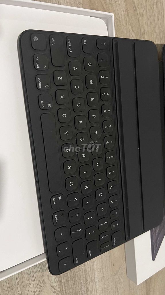 Apple Folio Keyboard Đen 11 inch (2018, M1, M2). Mua bán Máy tính bảng tại Quận 11 Tp Hồ Chí Minh được đăng bởi Đặng Minh Thuận hình 1