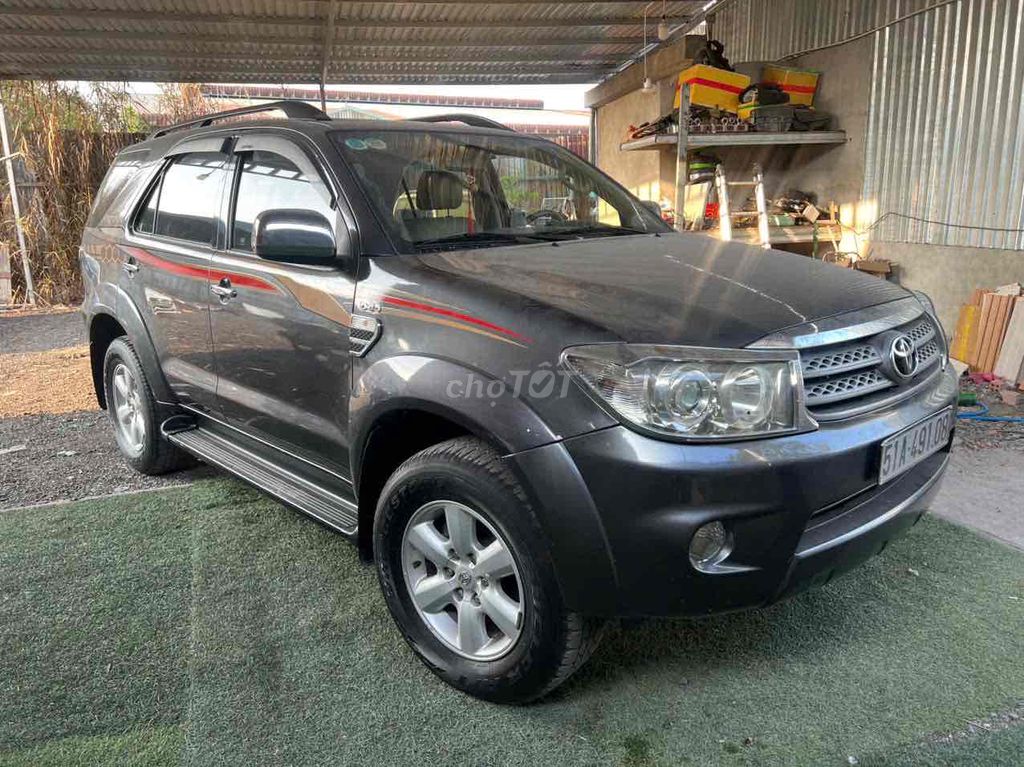 Toyota Fortuner 2009 2.5G - 170000 km