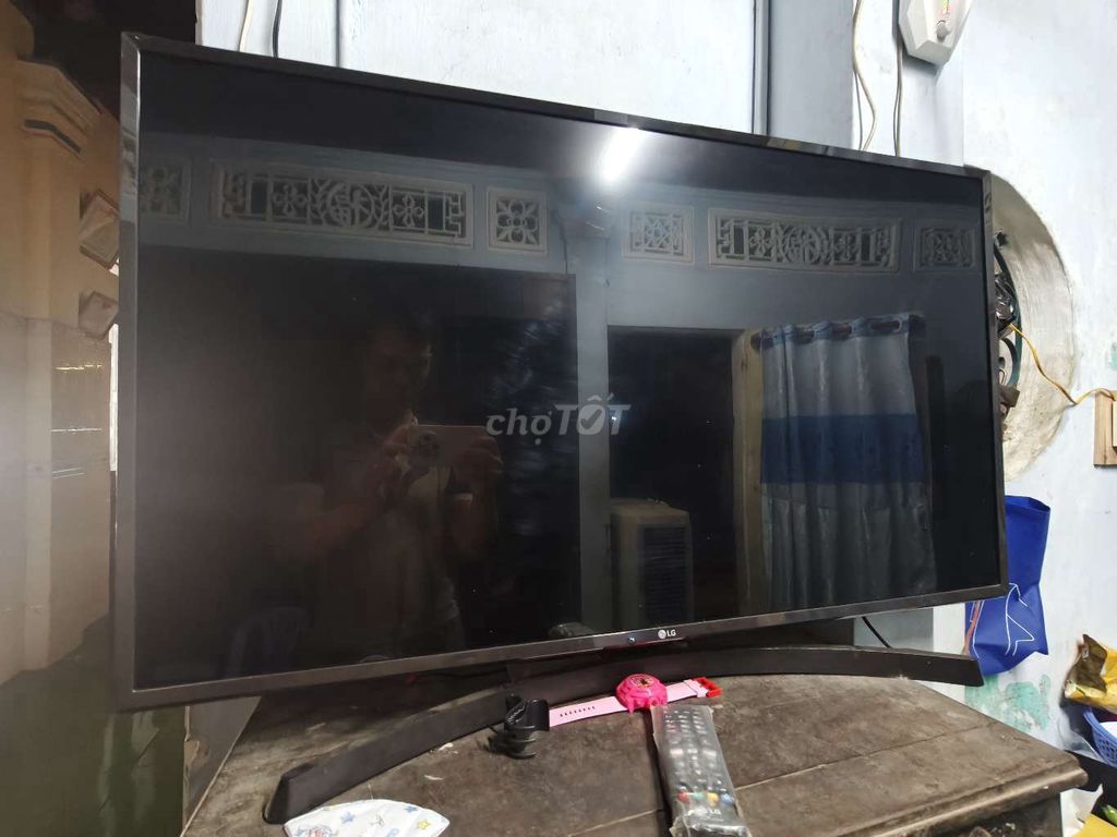 Tivi LG UK6340 43 inch Đen. Mua bán Tivi, Âm thanh tại Thành phố Huế Thừa Thiên Huế được đăng bởi Thuận hình 1
