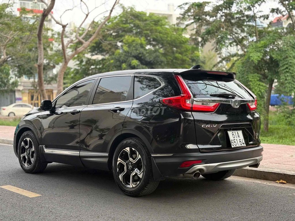 Honda CR-V L 2019, пробег 80 тыс., кредит 70%
