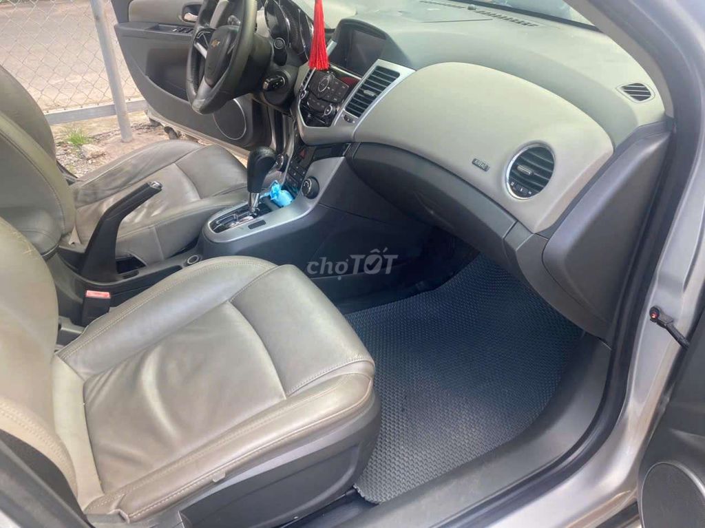 Chevrolet Cruze 2010 LTZ 1.8, số tự động. Mua bán Ô tô tại Quận 7 Tp Hồ Chí Minh được đăng bởi Gia Lam hình 5