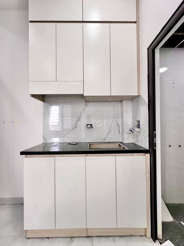 Phòng trọ full đồ gần hồ Linh Đàm, bến xe Nước Ngầm