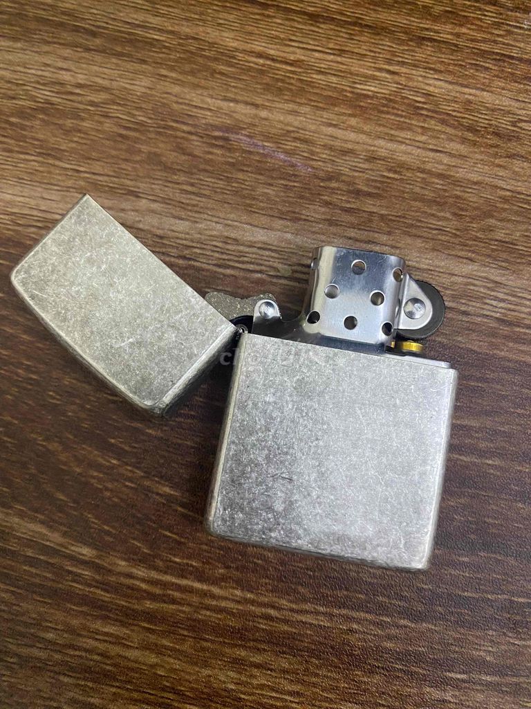 bật lửa zippo trơn bạc