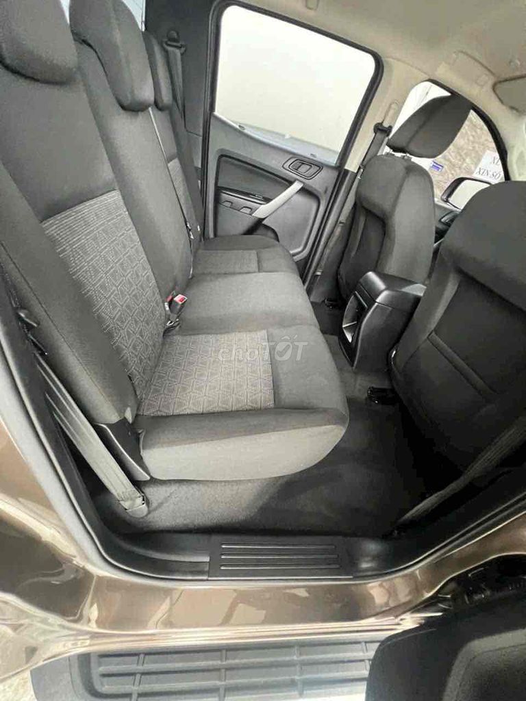 Ford Ranger 2022 XLS 2.0 4x2 AT - 56000 km. Mua bán Ô tô tại Huyện Đức Trọng Lâm Đồng được đăng bởi SALON ÔTÔ HOÀ THẮNG  hình 4