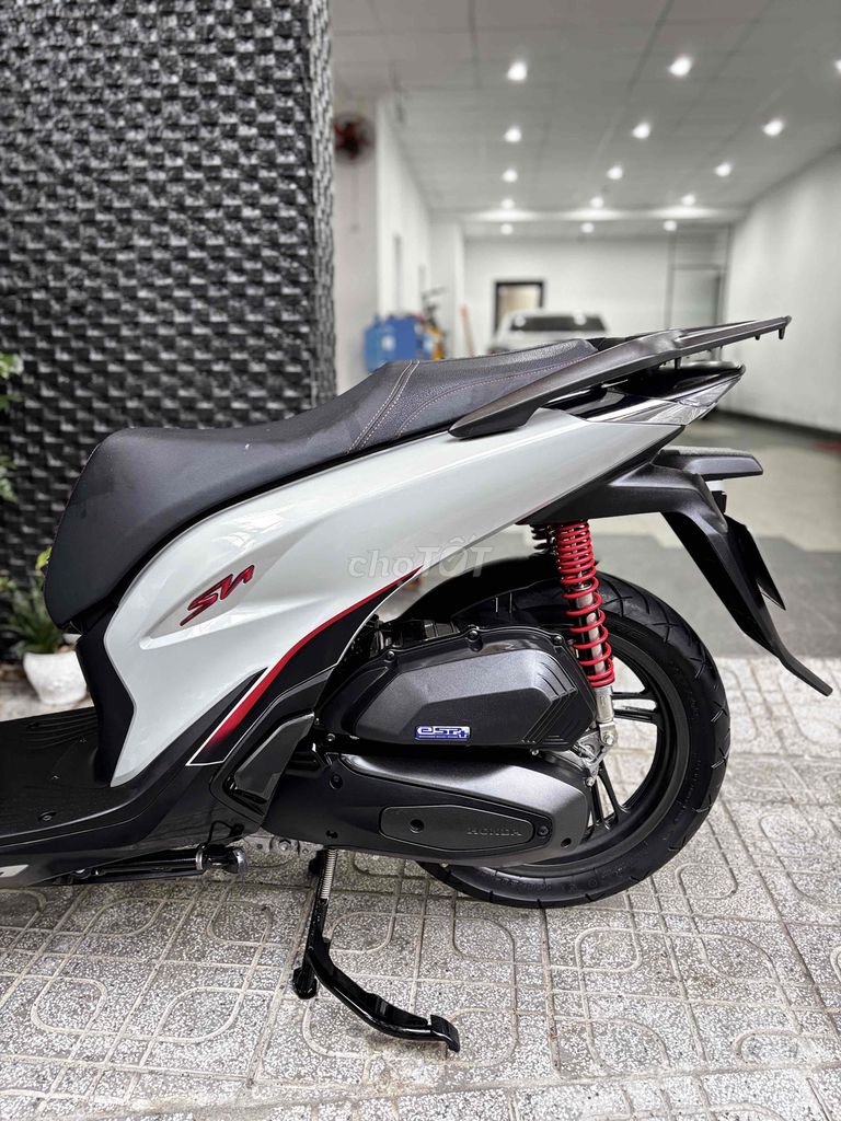 Honda SH 2025 ABS Серый цемент 3000 км