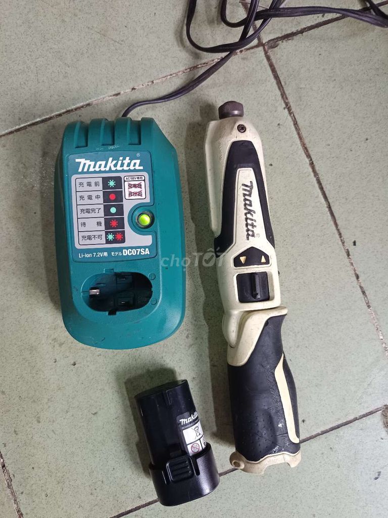 Vít gập Makita Japan TD 021 0903