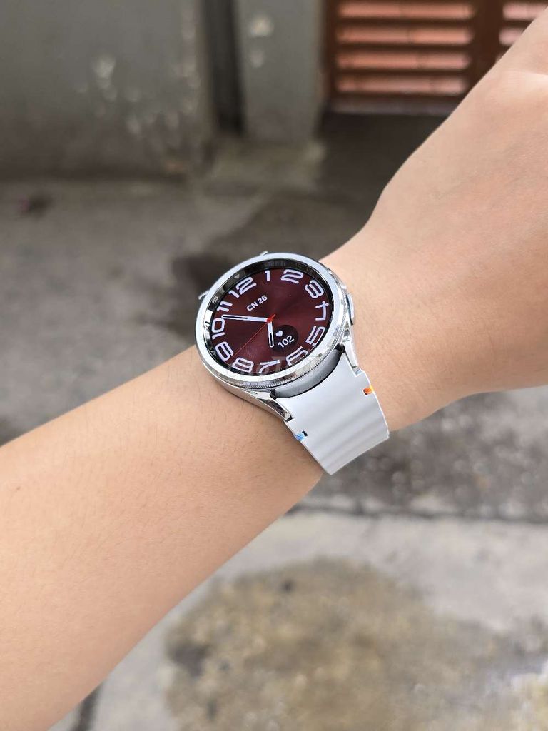 Samsung Watch 6 Classic Size 43mm Màu Bạc. Mua bán Thiết bị đeo thông minh tại Quận Cầu Giấy Hà Nội được đăng bởi Samsung Watch Hà Nội hình 1