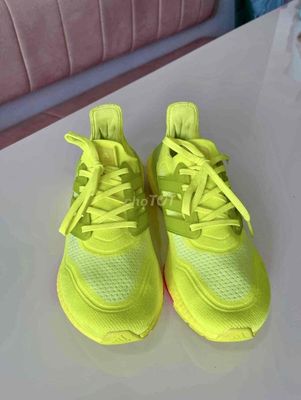 Giày chính hãng Adidas mới 99%