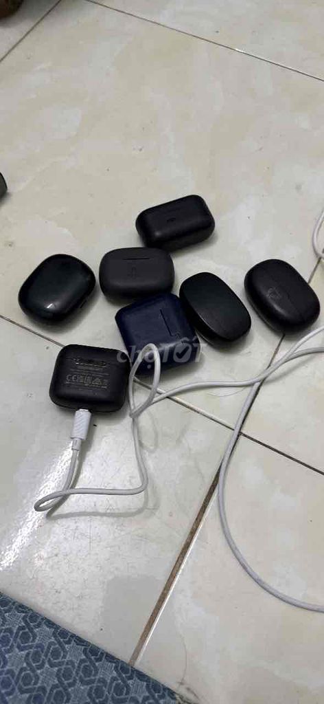 Tai nghe không dây JBL Đen. Mua bán Tivi, Âm thanh tại Thành phố Vũng Tàu Bà Rịa - Vũng Tàu được đăng bởi awake  hình 1