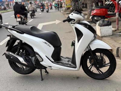 ❌SH 2018 cbs trắng cực đẹp biễn 43 chính chủ. Mua bán Xe máy tại Quận Liên Chiểu Đà Nẵng được đăng bởi Anh po