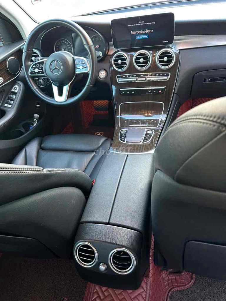 Mercedes-Benz GLC 2021. Mua bán Ô tô tại Thành phố Thuận An Bình Dương được đăng bởi Tuan Minh hình 9