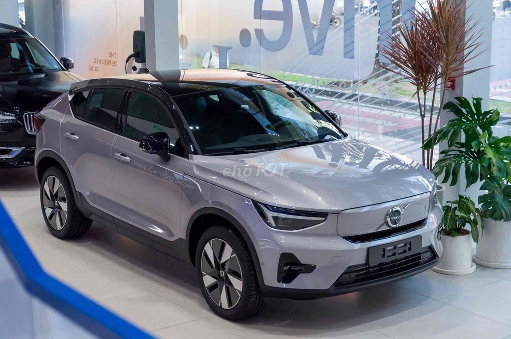 Xe Điện Volvo EC40 Mới Sạc Đầy Đi Được Hơn 500 Km. Mua bán Ô tô tại Quận 7 Tp Hồ Chí Minh được đăng bởi Volvo Phú Mỹ Hưng hình 2