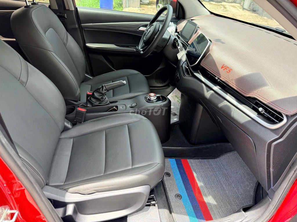VF5 Plus покупка батареи, бесплатная зарядка до 07/2026, отличное авто и батарея