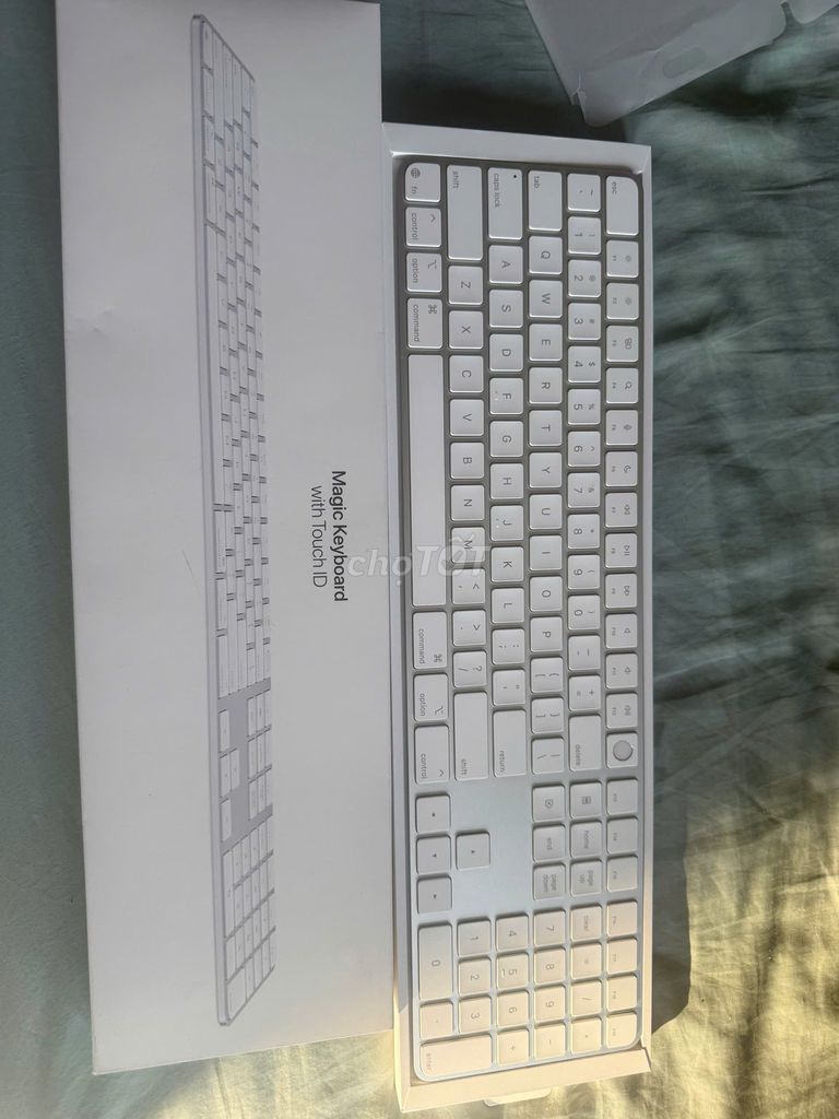 Magic Keyboard với Touch ID + phím số - 2025. Mua bán Phụ kiện (Màn hình, Chuột...) tại Quận 11 Tp Hồ Chí Minh được đăng bởi Cuong hình 1